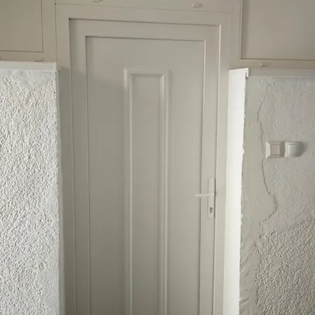 Exclusive Apartment *