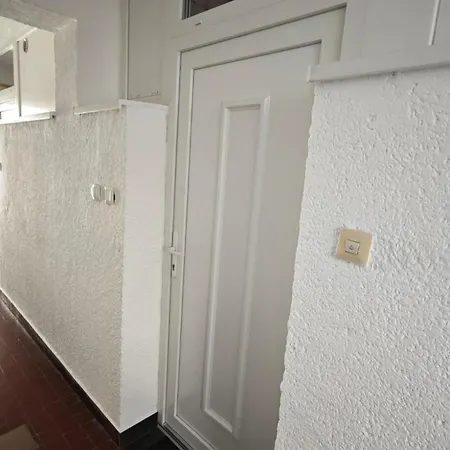 Exclusive Apartment *